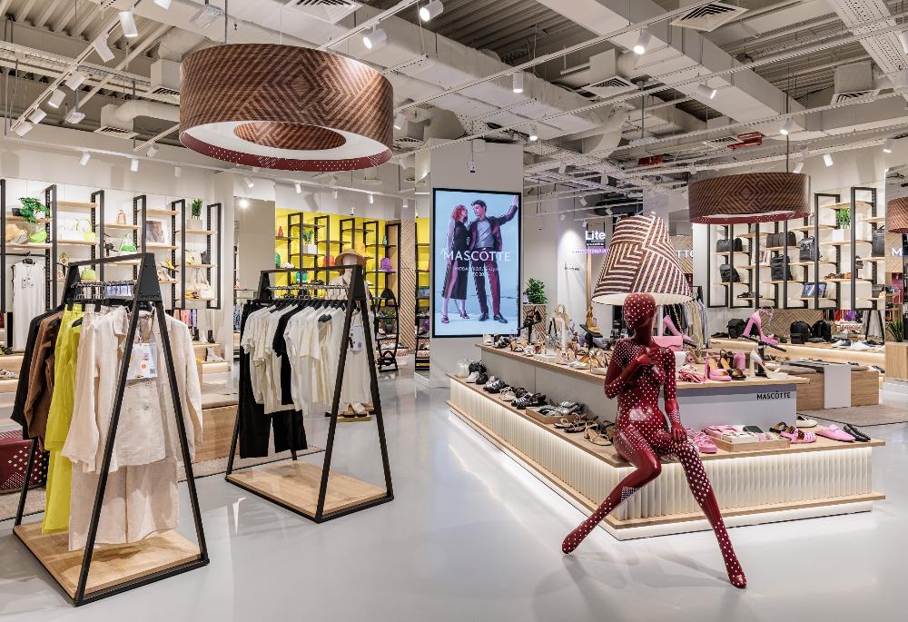 Textile & Fashion Store view 2